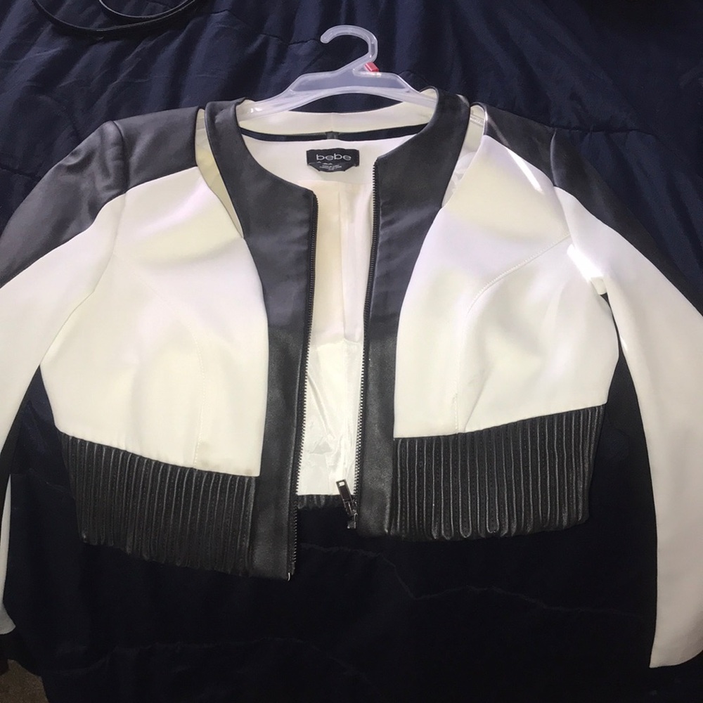 Bebe crop faux leather and cloth jacket